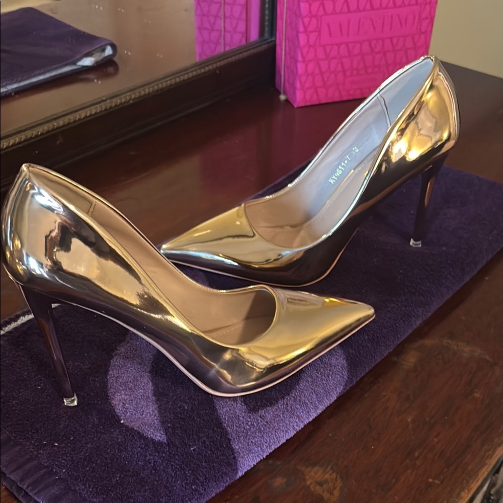 Elegant Gold High Heels